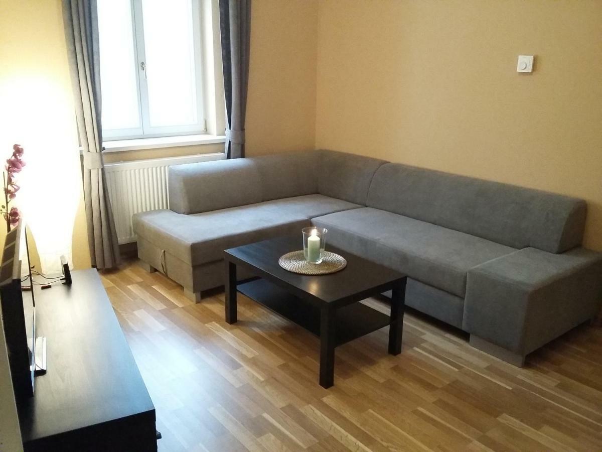 Angel Apartment Nr 4 Near To The Center Прага Екстериор снимка