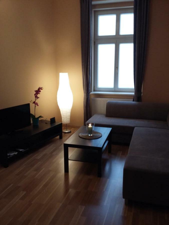 Angel Apartment Nr 4 Near To The Center Прага Екстериор снимка